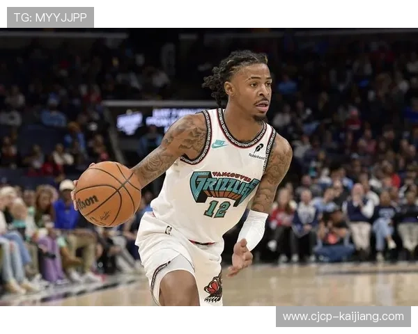 霍勒迪证明后卫低位防守价值 小个子球员背打效率排名前五 霍勒迪证明后卫低位防守价值 小个子球员背打效率排名前五